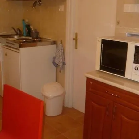 Apartman Lia *