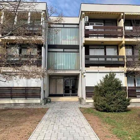 Apartman Lia *